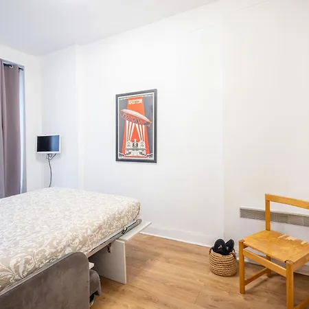 Apartment De Charme Au Coeur Du Marais
